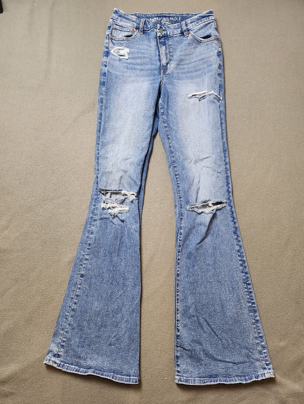American Eagle Curvy Super High-Rise Flare Jeans Size 8 X-Long Distressed